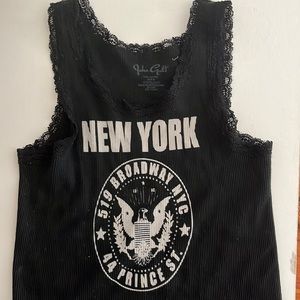 Brandy Melville Ronnie New York Tank